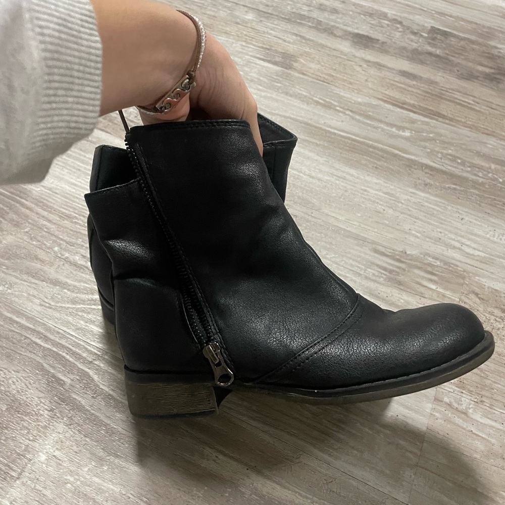 black booties